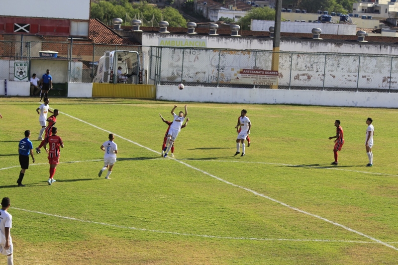 Veja os melhores momentos de Porto 0 x 1 Vera Cruz